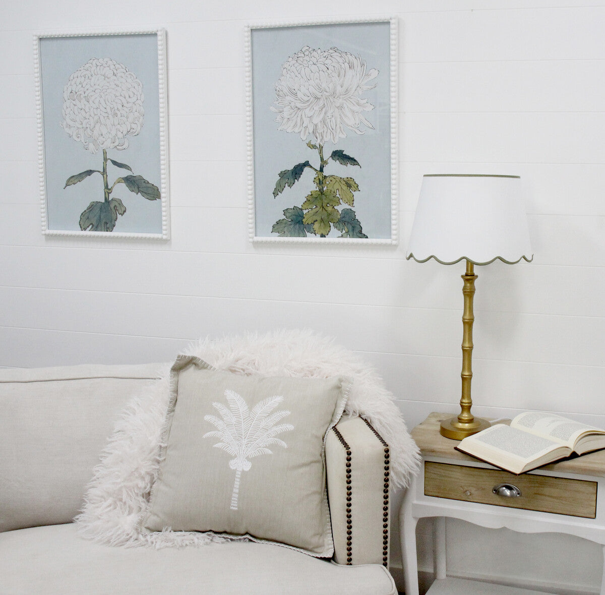 Framed Print Asstd White Flowers Secondary image