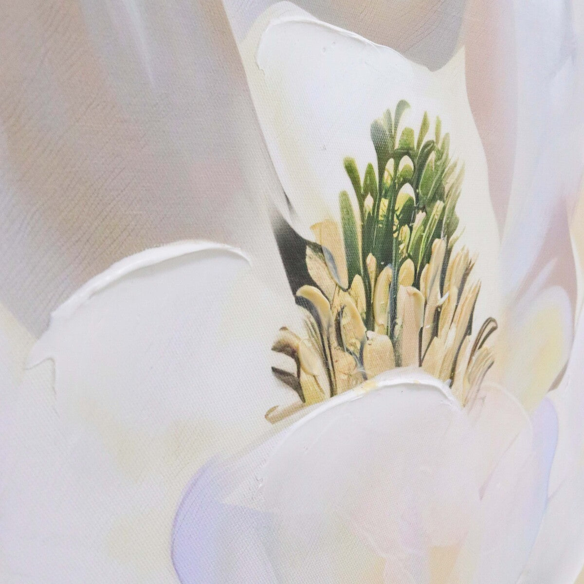 Framed Canvas Magnolia Secondary image