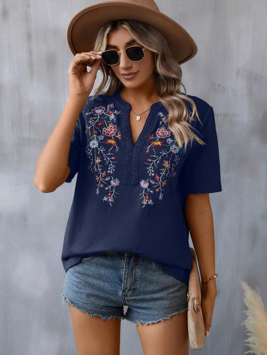 Fashion Flower Embroidered Lace-collared Short Sleeve Summer T-Shirt - Navy Blue / L - Womens Blouses & T-Shirts