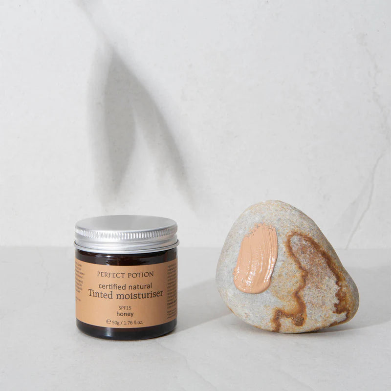 Tinted Moisturiser (Honey) 50g