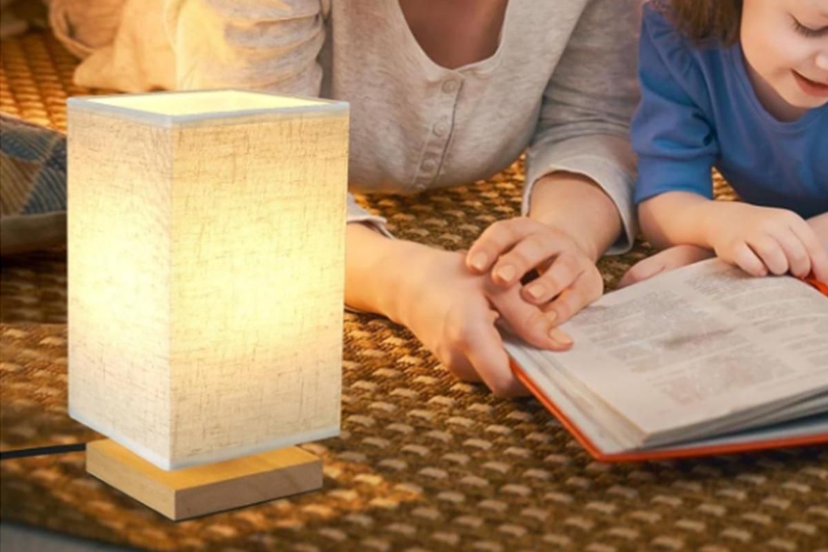 Bedside Table Lamp for Bedroom Minimalist Nightstand Lamp with Square Fabric Shade Reading Desk Lamp Night Lamp