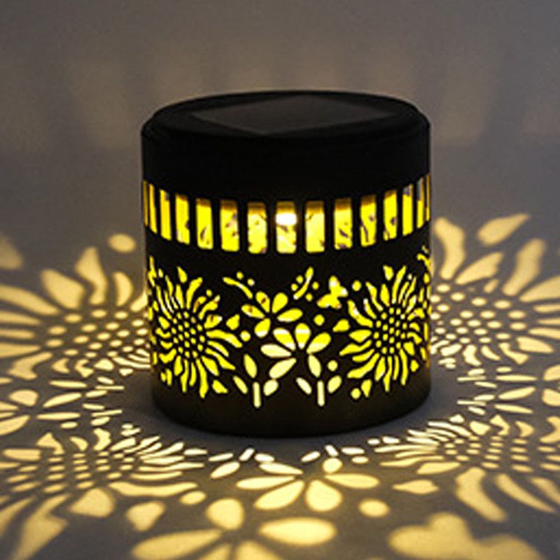 Solar-Powered Wrought Iron Sunflower-Patterned Openwork Projection Light, Courtyard and Garden Mood Light, Outdoor Waterproof Wrought Iron Garden Light, Lawn Night Light - 1-Pack