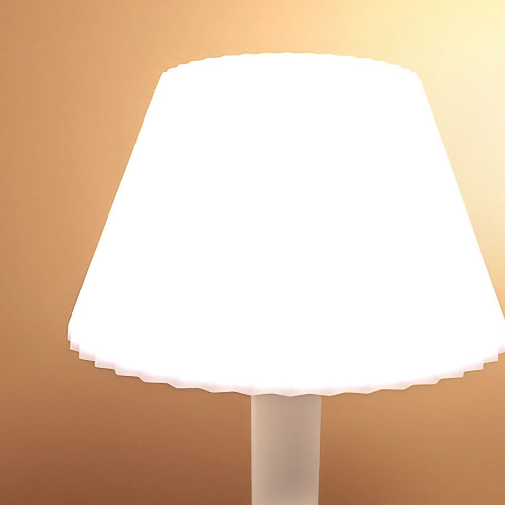 Table Lamp Creative Multifunctional Conversion Socket Desk Lamp Power Strip for Dormitory Computer CN 110‑250V