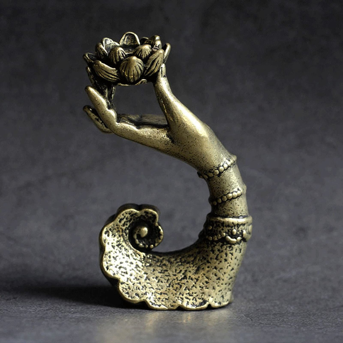 Antique Copper Buddha Hand Lotus Base Incense Holder Censer Figurine Brass Incense Burner Crafts Desktop Ornaments Gifts