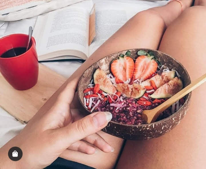 Coconut Medium Bowl Main image
