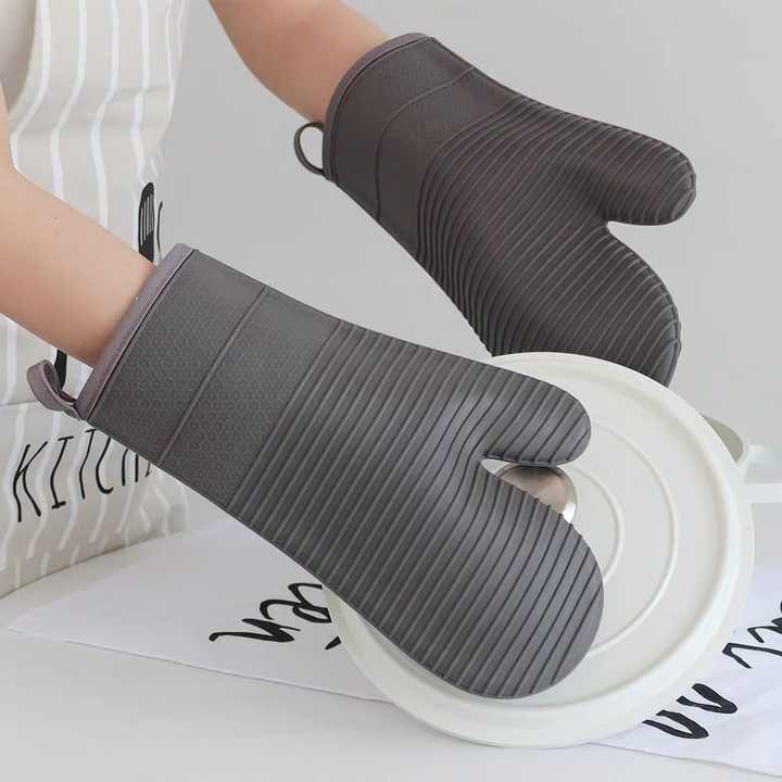 Red Premium Heat Resistant Silicone Oven Mitts (Pair) - Non-Slip Grip, Cotton Lined for Kitchen Baking, Grilling & BBQ